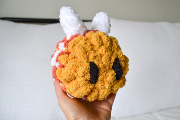 Pumpkin Spice Beatrice the Bumblebee - Image 4